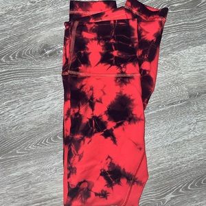 LIKE NEW wunder under size 6 lululemon